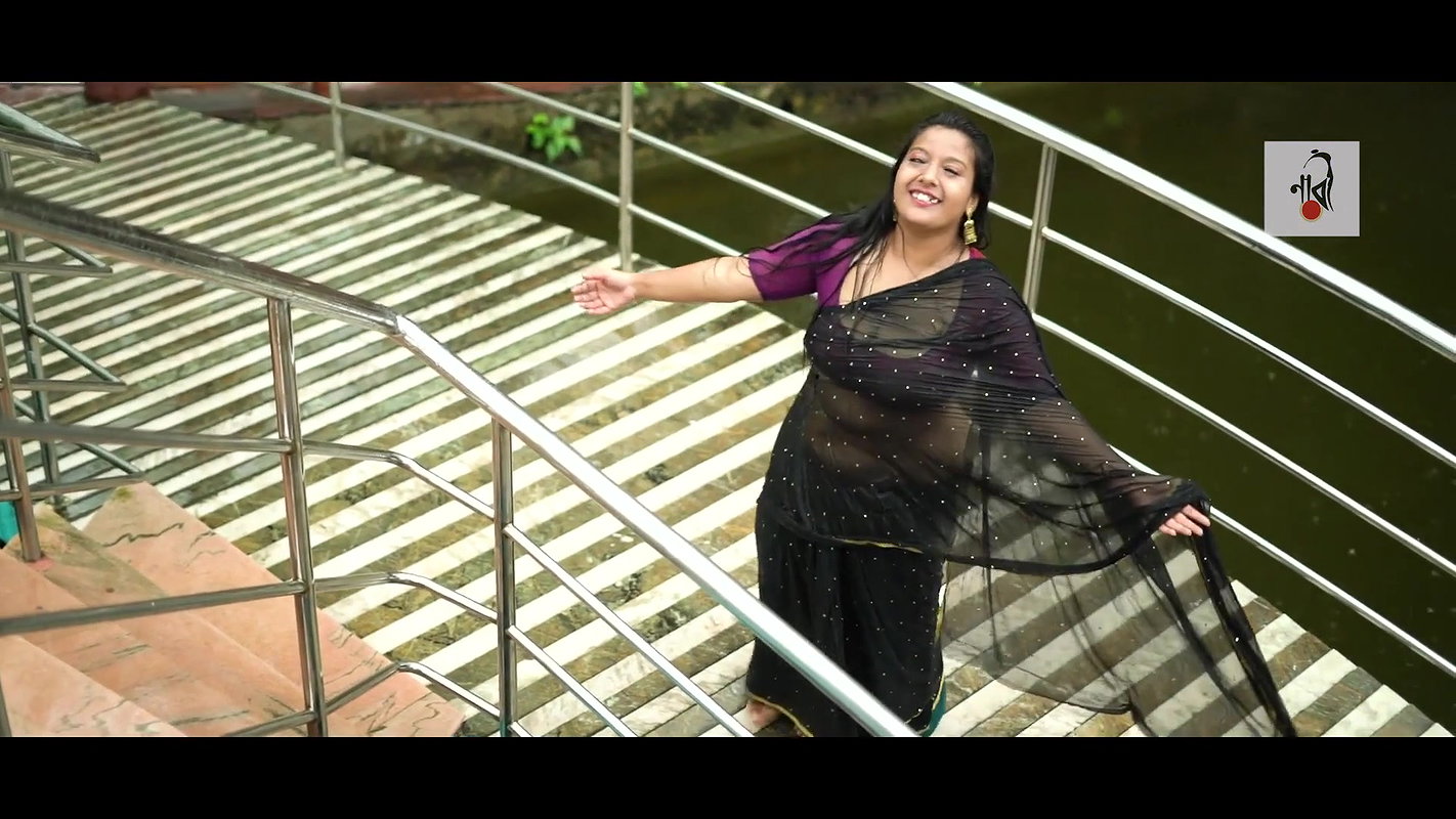 Sutan Hot Wet boobs bouncing Enjoy The Rain Purple Love  Naari