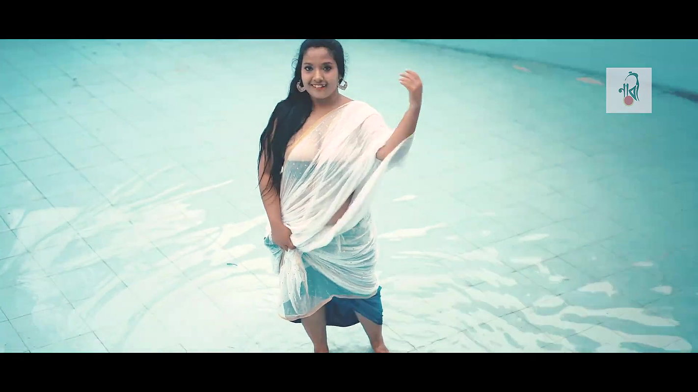 Sutan In White Monsoon Diary Naari Feat