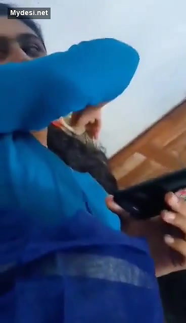 Beautiful Bangl Cllgrl Playing in MOb While client fking her shvd Puzzy