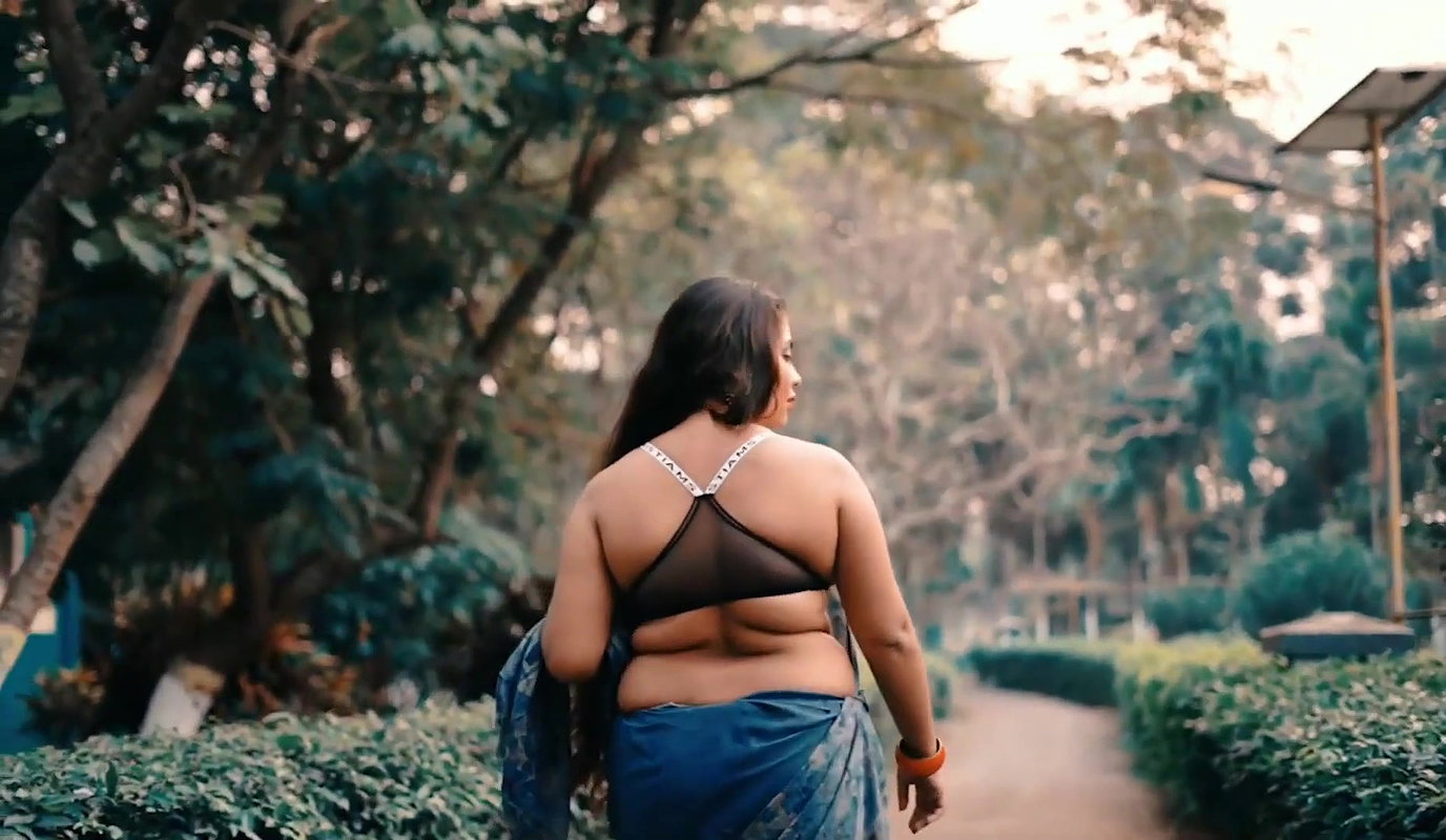 yt1s.com – Parna  Hot Blouse  Naari Magazine Premium Video_1080p