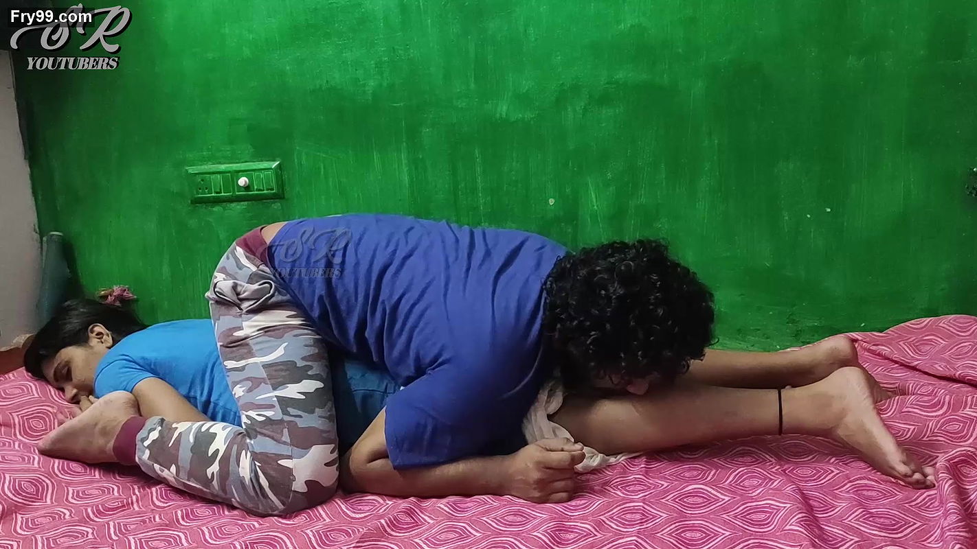 Vaishnavi – Feet Licking Romance