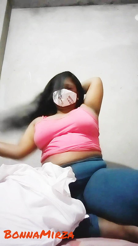 Desi Bhabi has hot imo sex