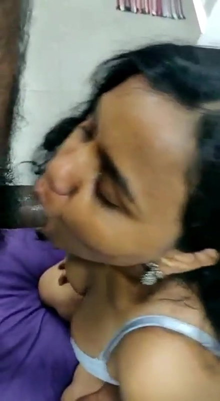 Fucking mouth of sexy Tamil wife