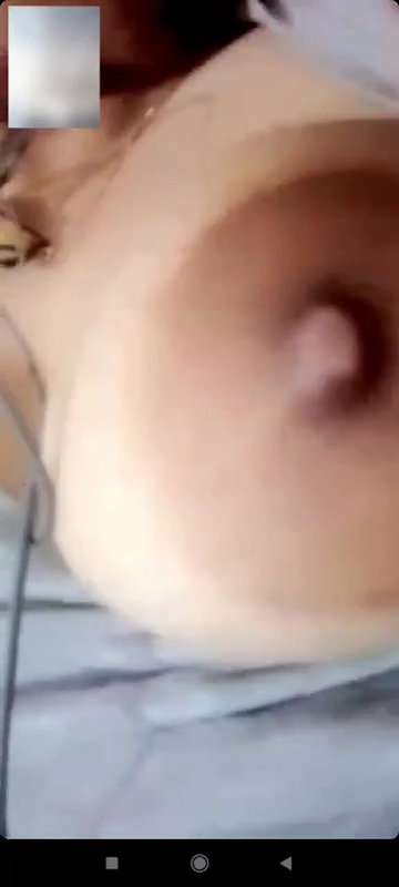 Desi Sexy Girl Showing