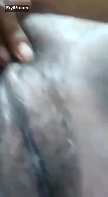 Unsatisfied Horny Desi Milf Fingering