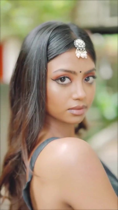 Shaun Romy Dusky Sexy Babe Attractive