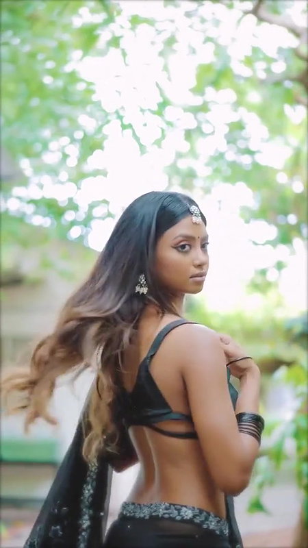 Shaun Romy Dusky Sexy Babe Attractive