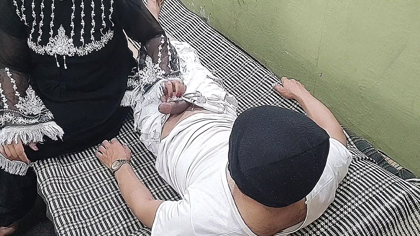 Bhabhi Caught Horny Stepbrother in Law Masturbating, Clear Hindi Audio