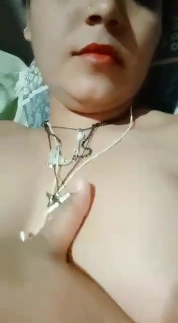 Beautiful girl pussy showing update