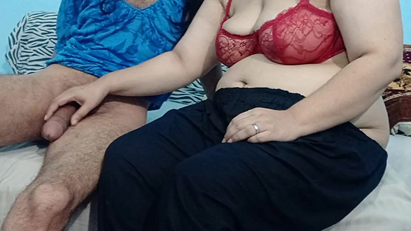 Big Boobs Indian Gave Me Fucking Pleasure with Beautiful Handjob of My Big Dick