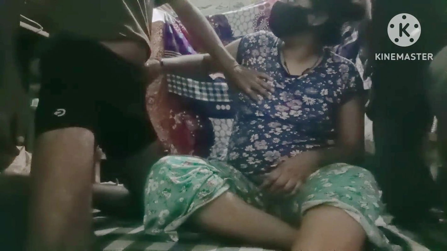 Big Stepsister Ko Friend Ke Sath Khub Enjoy Kiya