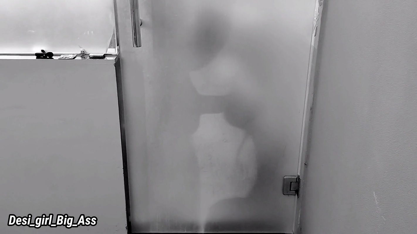 Blowjobs for Nadiya and Thick Dick