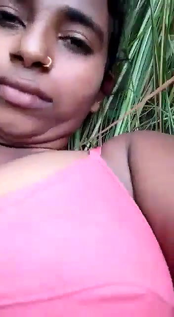 Desi Gf Outdoor Nude Captured