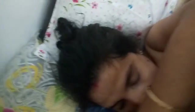Desi Sexy Bhabhi Awesome Blowjob