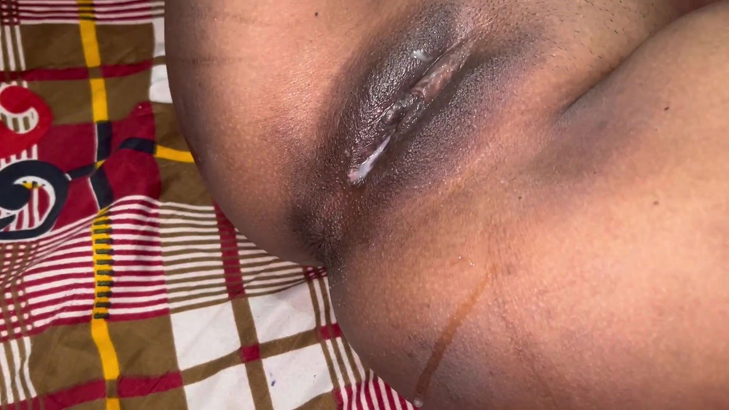 Brother-in-law Made Sister-in-law Cum by Licking Her Pussy