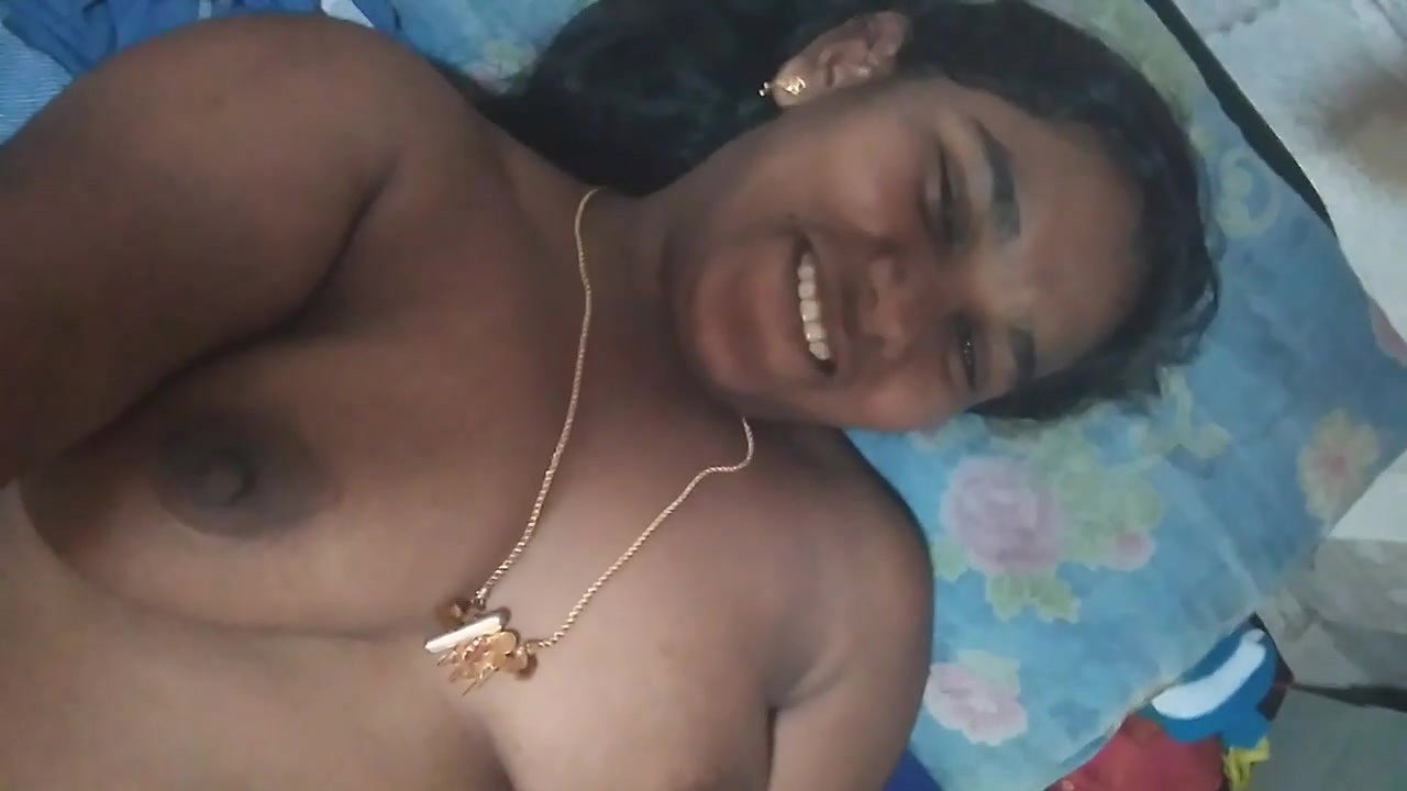 Tamil Bestie Showing Her Boobs To Boy Bestie & Talking So Hot In Tamil
