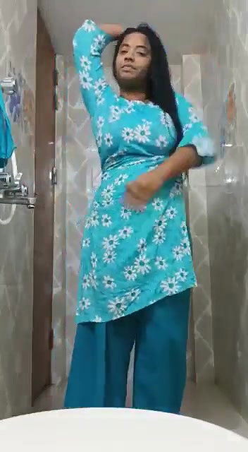 Indian-Horny-Girl-Showing-Big-Boobs-and-Pussy-in-Bathroom-310×205