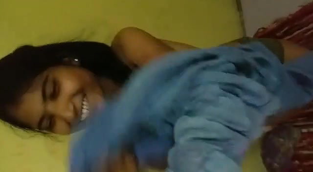 Cute Tamil girl Boobs Captured