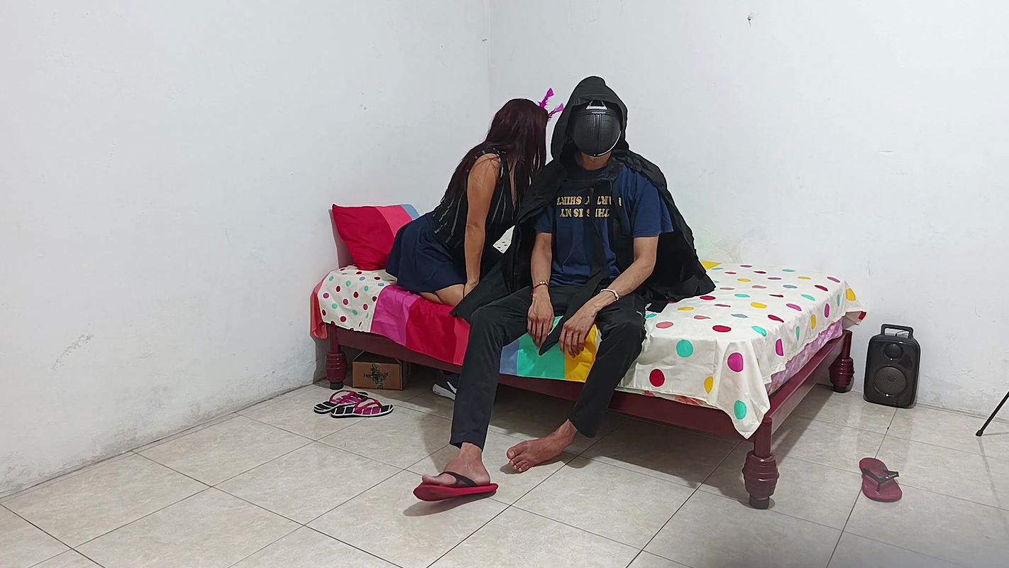 Cuckold Leaves and Stays Masturbating for Each Other