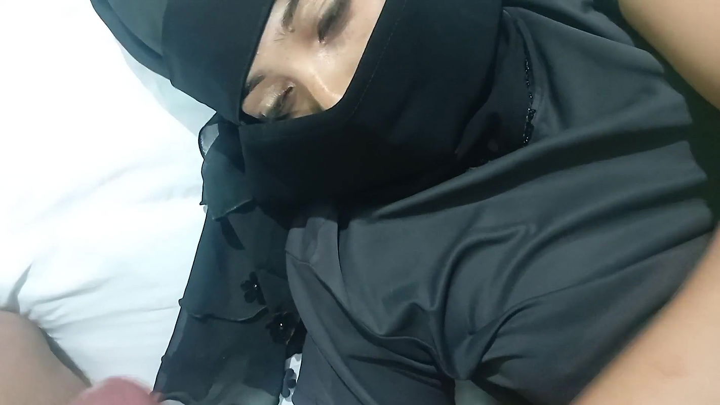 Cum on Burka, Beautiful Hungry Eyes of a Muslim Girl