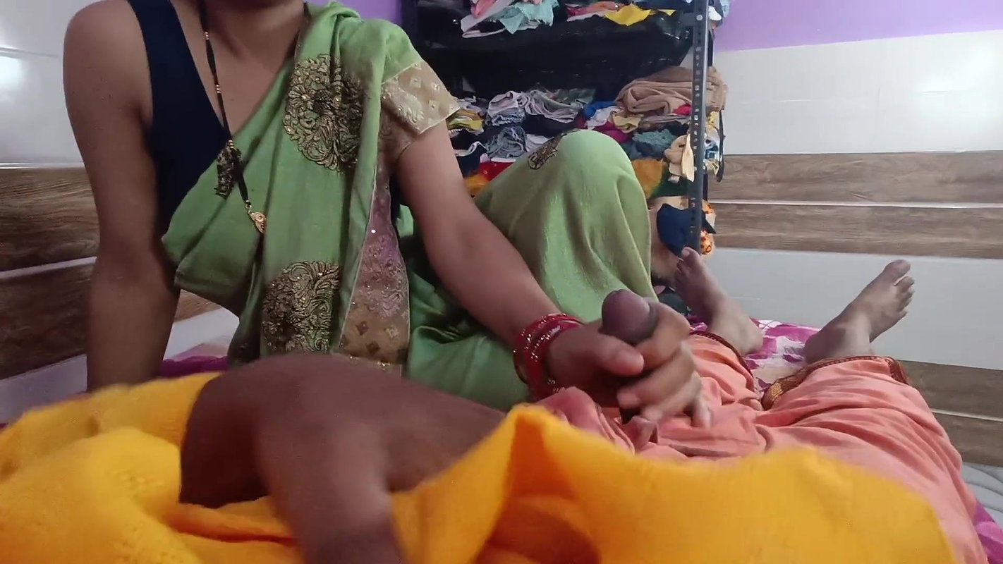 Daughter-in-law’s Father-in-law Left with Excuses, in Hindi Voice. Bahu Ki Chudai.desi Indian Bahu Ki Chudai.