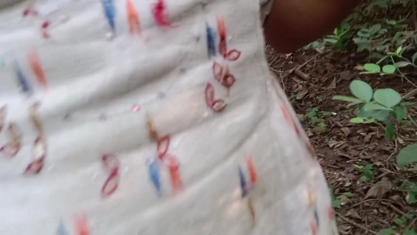 Desi Beautiful Hot Bhabhi Jungle Main Sex Kiya Out Dorsex