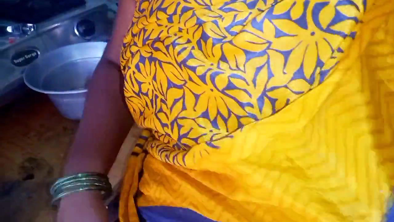 Desi Bhabhi Cooking Homemade Sex