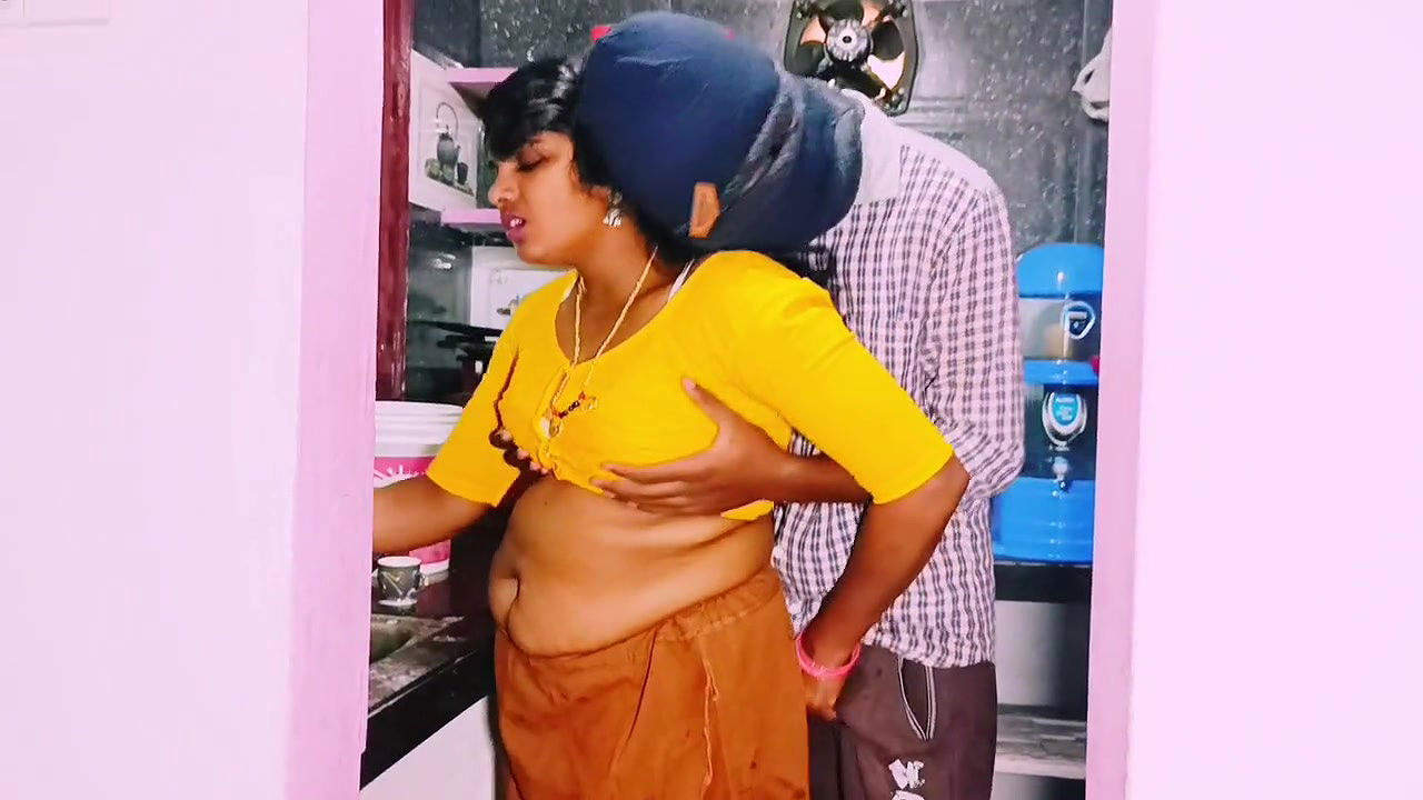 Desi Bhabi Unfortunately Fucking in Kitchen Hubby Bro Big Dick. Telugu Dirty Talks.