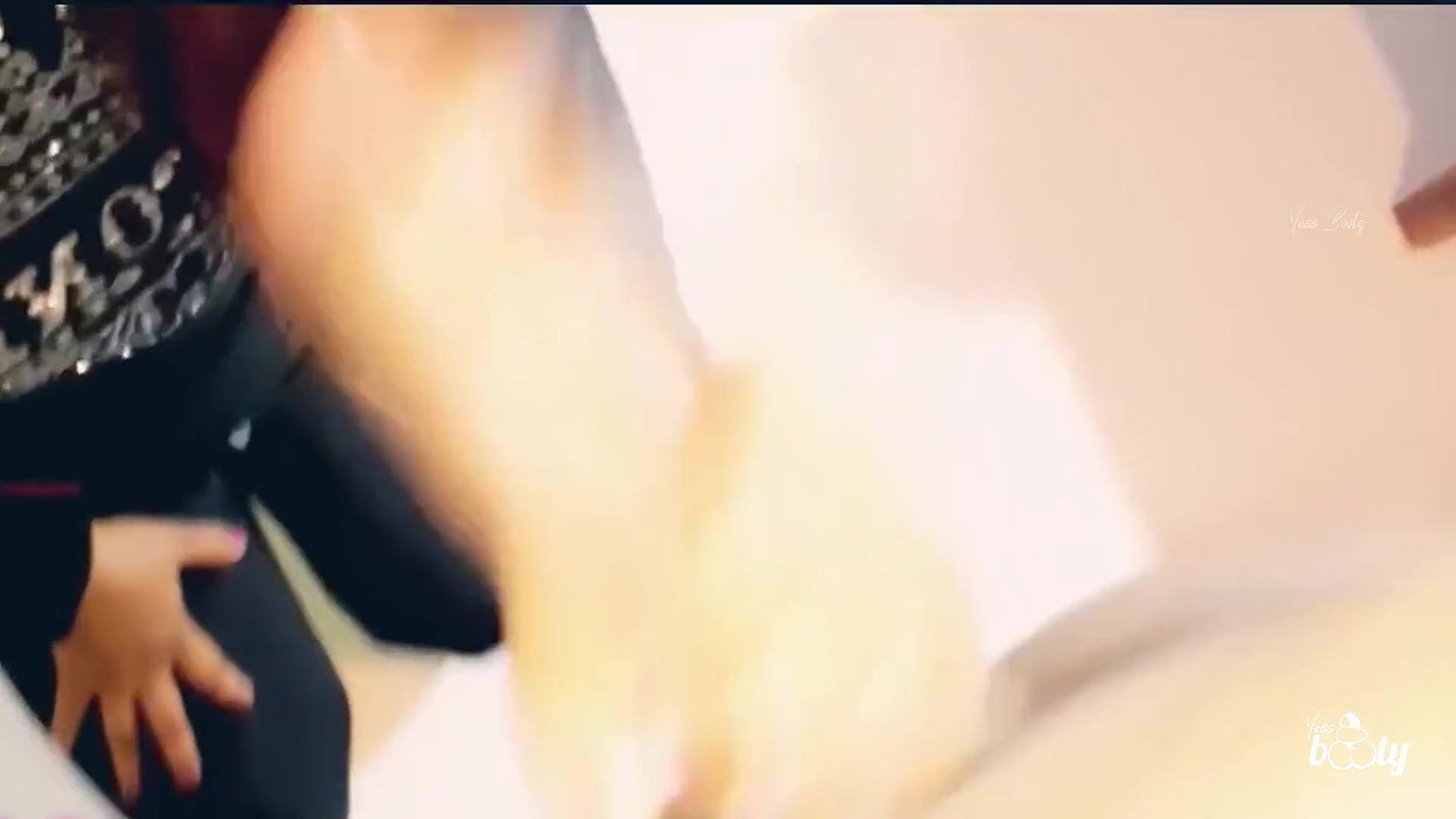 Desi Stepmother Caught Her Stepson with a Panty so She Exposed Her Hot Ass and Hardcore Fucked Her