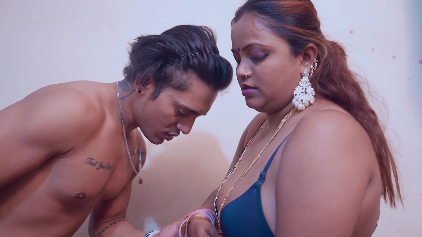 Naughty Devar Caught Her Bhabhi Bra and Started Romance