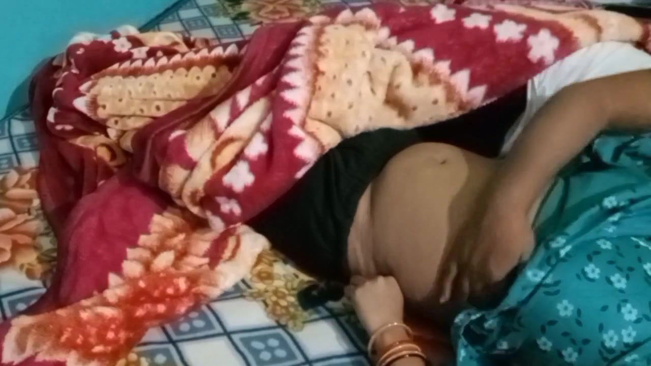 New Chubby Girl Having Sex with Her Lover.