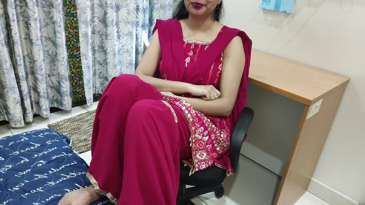 The Brother-in-law Gave Pleasure to the Desi Bhabhi with His Dick