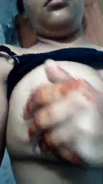 Unsatisfied Bigboob Bhabi Fingering