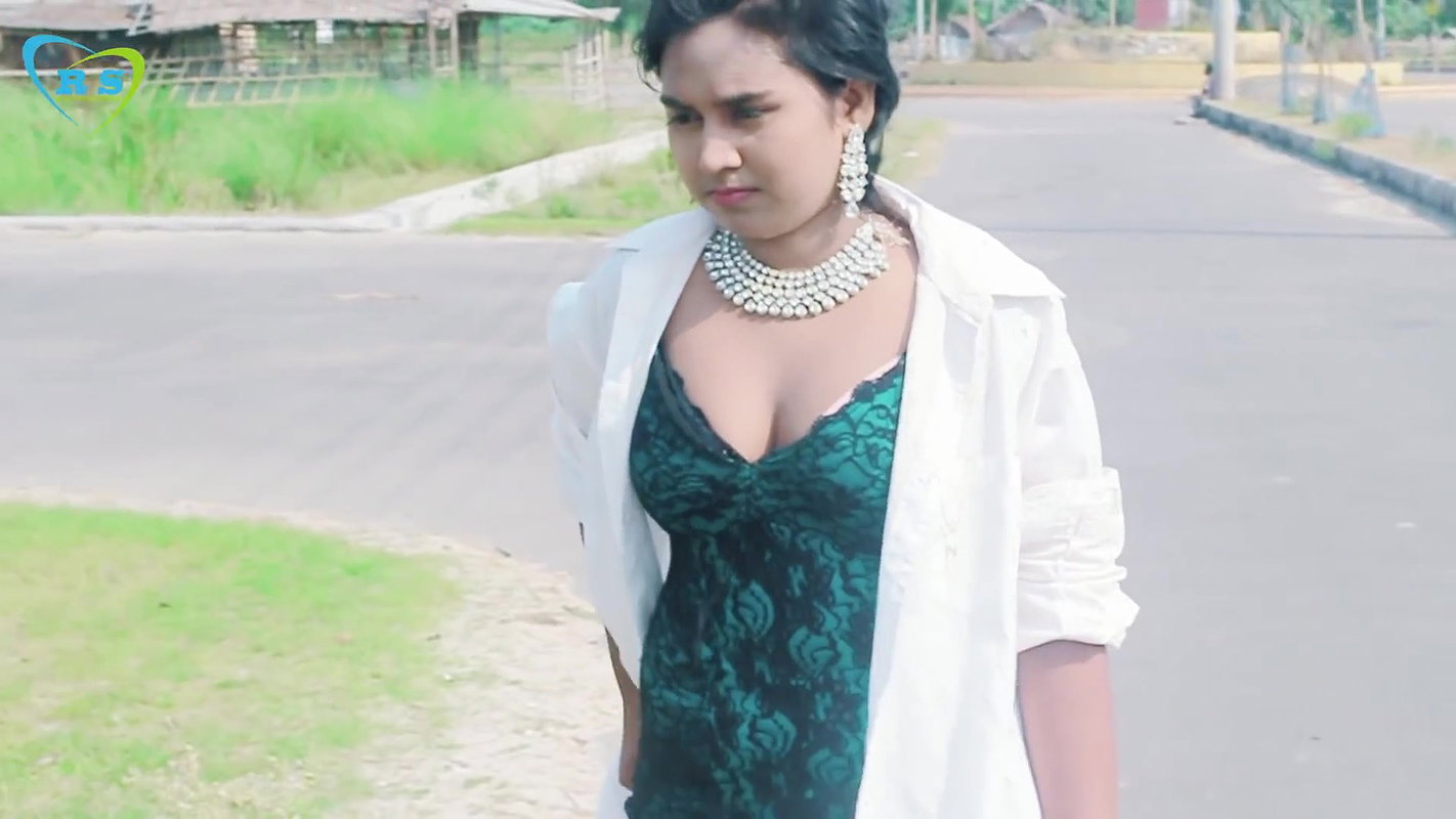 Booby shy bengali girls huge cleavage show seductive photoshoot