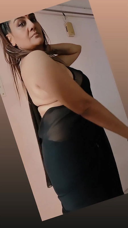 Hot chubby nri aunty in black net saree and net bra