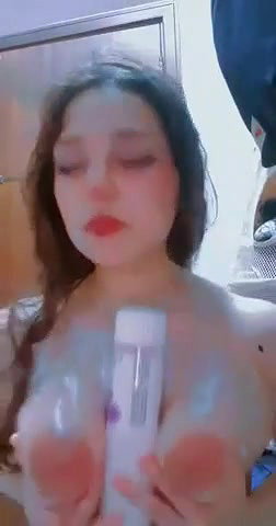 Big boobie desi teen showing how to give boobjob 22