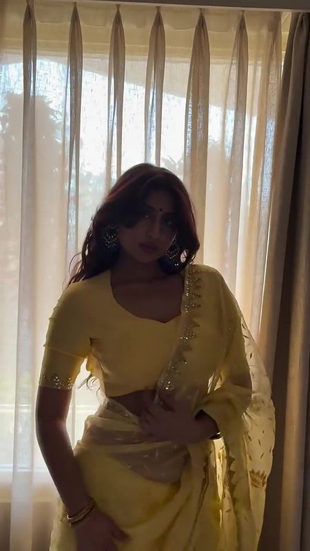 MONICA SINGH BOLD BEAUTY TEMPTING IN SAREE UUFFF2