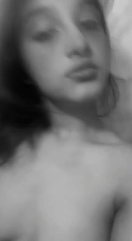 Cute college girl showing her nude sexy body 25