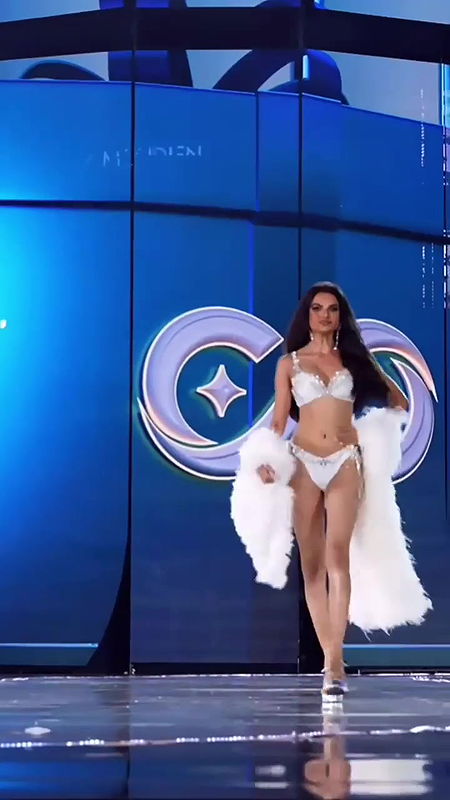 Vipra Mehta in Miss Cosmo 2025 Swimsuit round2