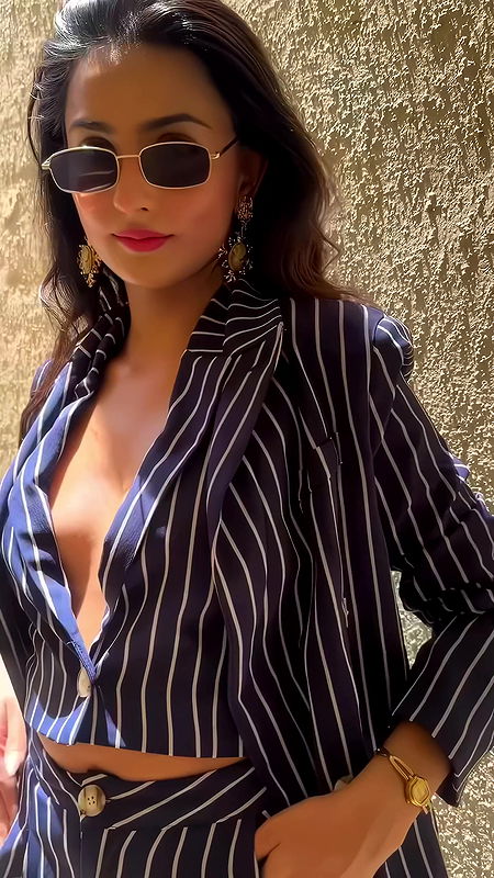 SANCHI RAI CUMWORTHY BEAUTY NAUGHTY SEXY AMPLE CLEAVAGE EXPOSE SHOOT HQ VIDEO 22