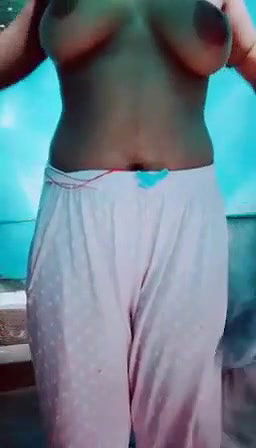 Desi Horny girl Strip