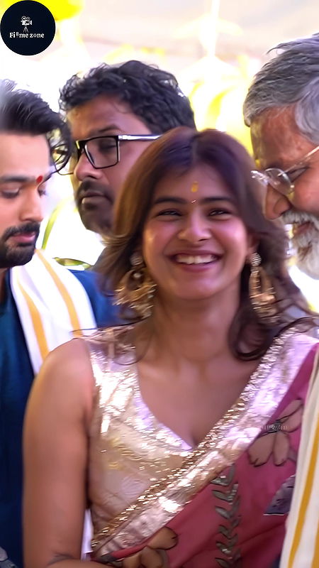 HEBAH PATEL CUTE POPPING CLEAVAGE VIEW UUFFF HQ VIDEO2