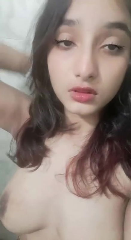 Cute college girl showing her nude sexy body 22