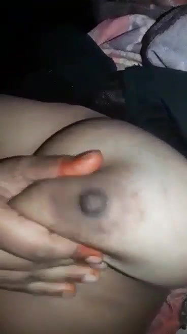 Desi girl fingring 22