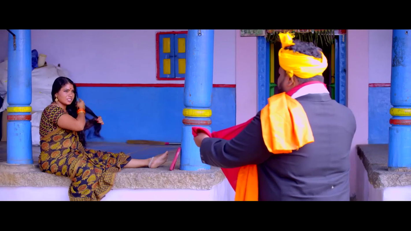 Unk Aunty Dusky Navel Seduction Scene-Thota Bavi 20212