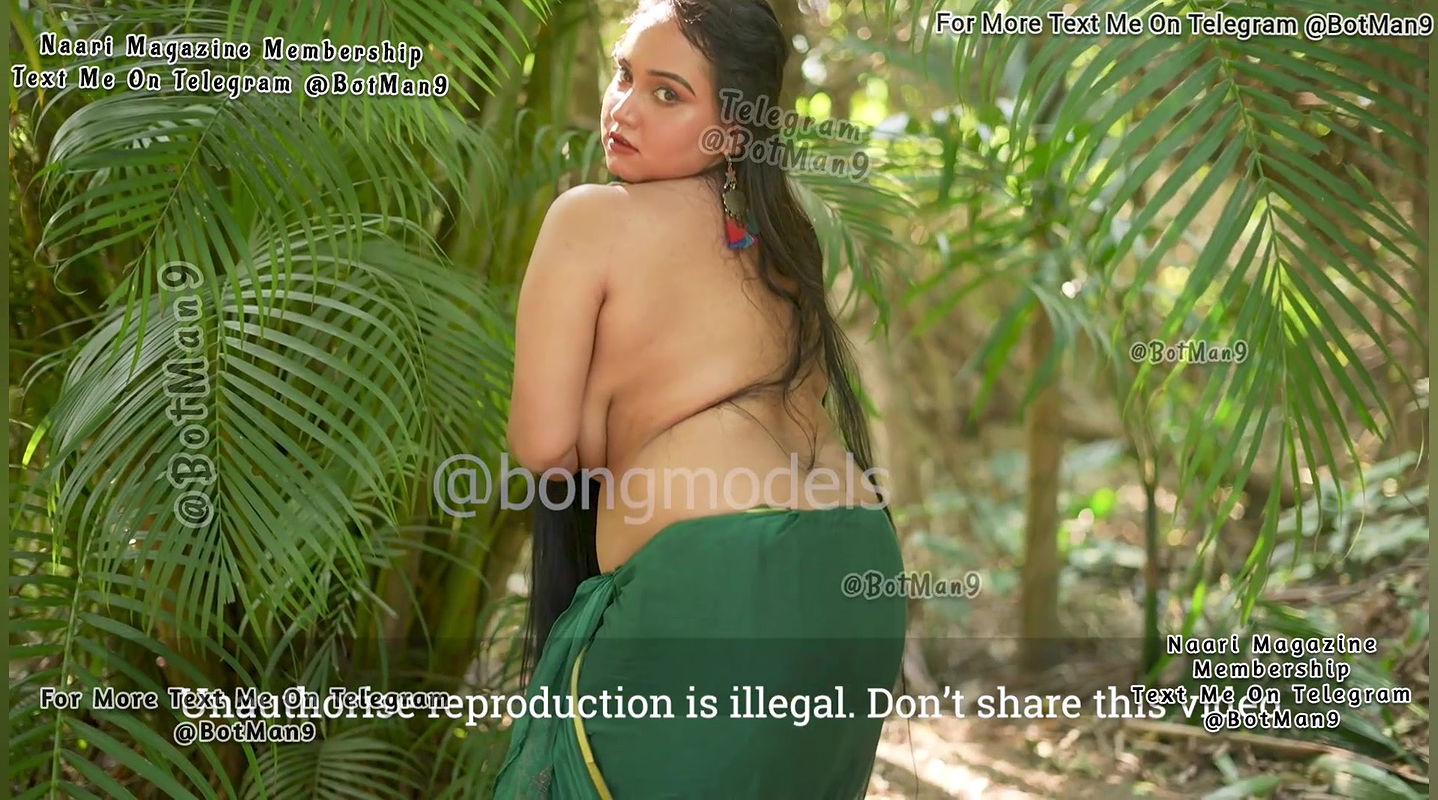 Alina Boobs Teasing in Jungle Uncut 22