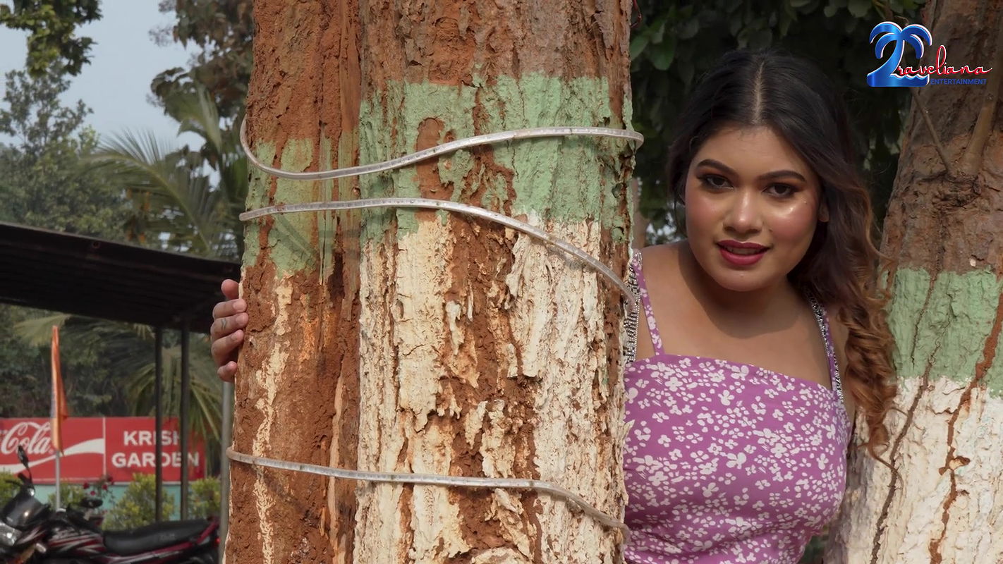 Booby horny aradhya huge cleavage hot navel show 22