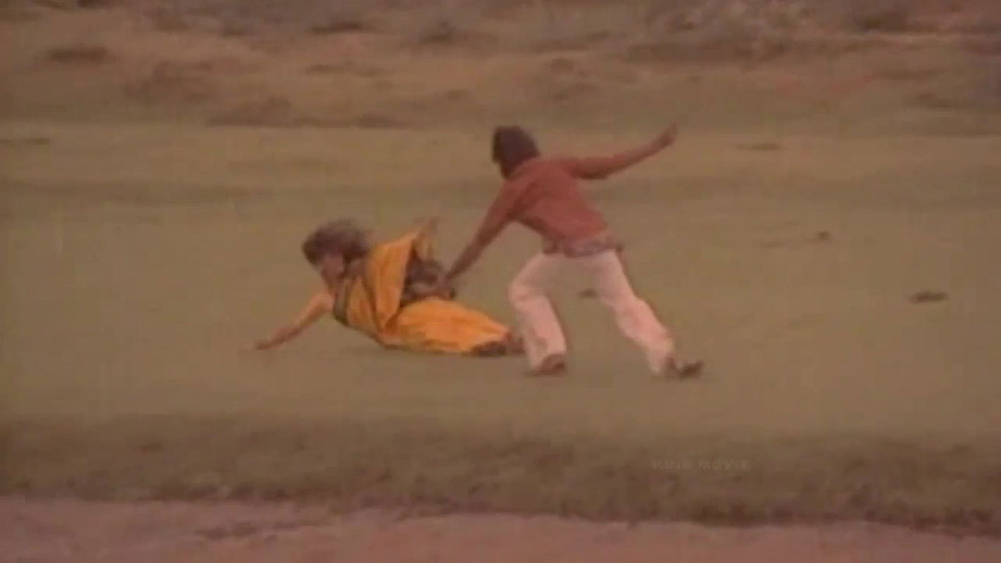 Menaka Suresh Rare Hottest Seducing Song Savithiri 1980 1