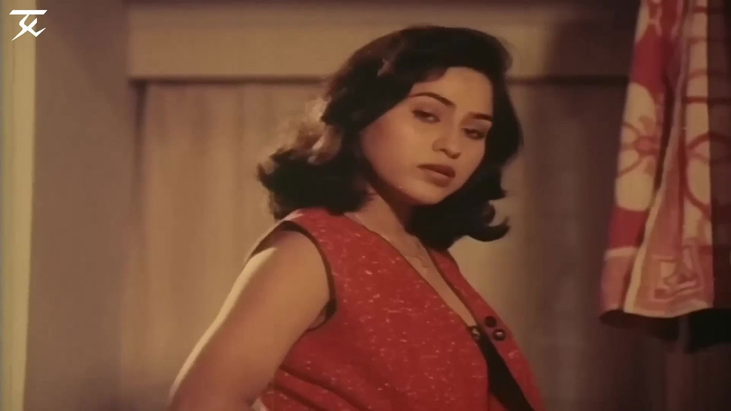 Unk Actress Hot Bath,Bra,Panty Scenes Comipation 2-Kadhal Express2