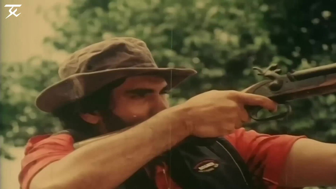 Unk Actress Hot Bikini,kiss,Rape Scenes Comipation 1-Kadhal Express2